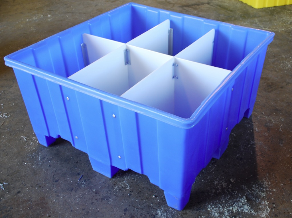 SHIPPING CONTAINER Removable ¼” HDPE sheet