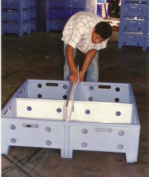 MTU-Series, Stack Only Containers, 10 Bushel, 47" x 47" x 14" - Image 4
